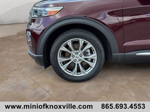 Used 2022 Ford Explorer Limited w/ Equipment Group 301A AWD/4WD image 9