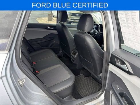 Used 2022 Volkswagen Taos SE FWD image 29