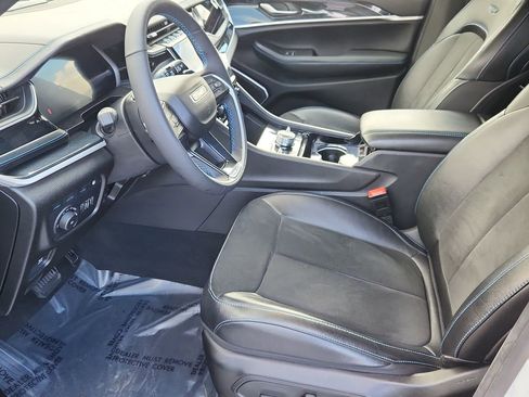 Used 2022 Jeep Grand Cherokee Trailhawk image 7