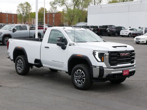 New 2025 GMC Sierra 3500 Pro w/ 1SA Pro Safety Plus Package AWD/4WD image 2