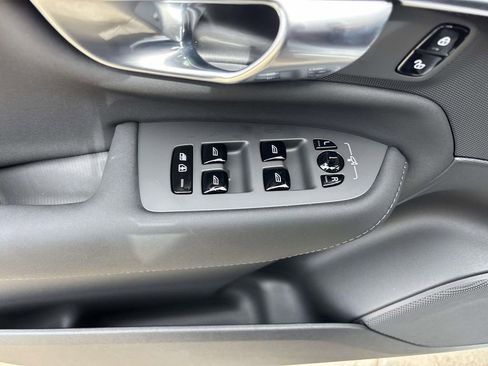 New 2026 Volvo XC90 B6 Plus w/ Protection Package Premier image 14