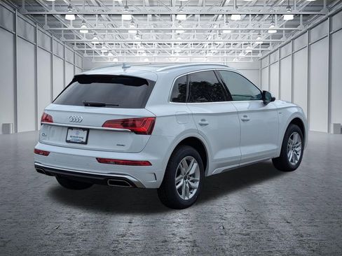 Used 2023 Audi Q5 2.0T Premium w/ Convenience Package AWD/4WD image 5