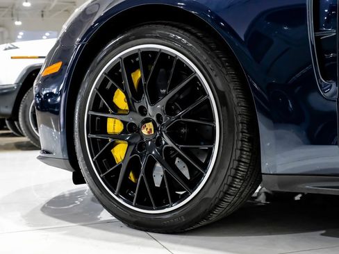 Used 2022 Porsche Panamera Turbo S image 47