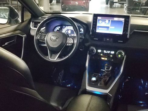 Used 2022 Toyota RAV4 XSE AWD/4WD image 13