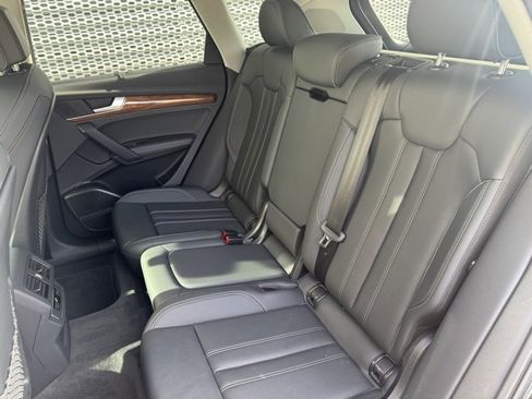 Certified 2023 Audi Q5 2.0T Premium Plus image 11