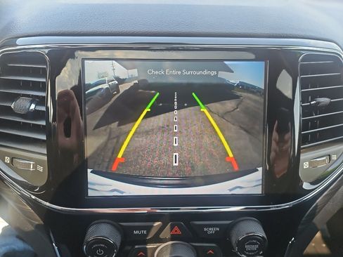 Used 2020 Jeep Grand Cherokee Altitude image 22