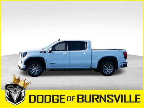 Used 2022 GMC Sierra 1500 Elevation w/ Elevation Premium Package image 4