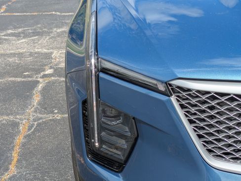 Certified 2025 Cadillac XT4 Premium Luxury w/ Technology Package image 10