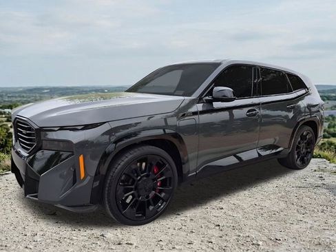 Used 2025 BMW XM AWD/4WD image 3