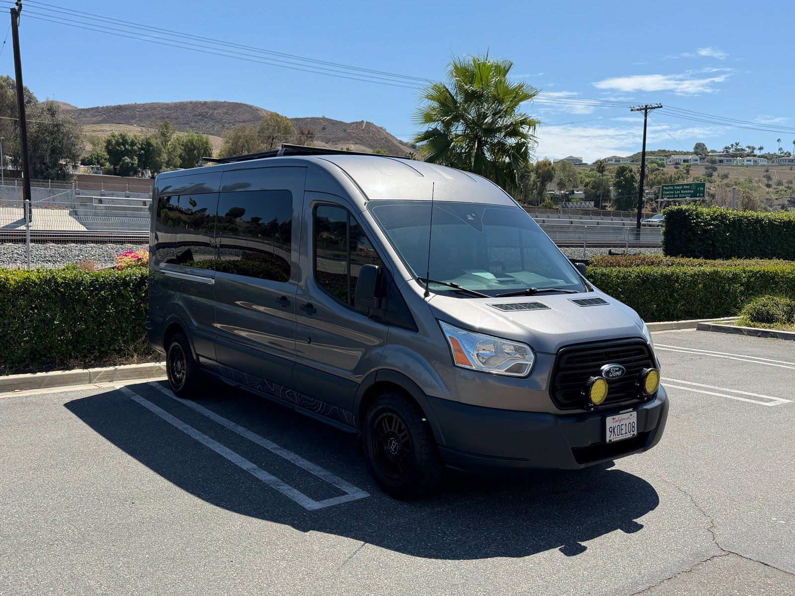 Used 2015 Ford Transit 350 XLT RWD image 3