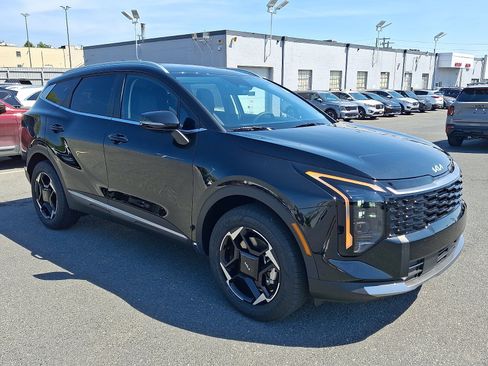 New 2026 Kia Sportage EX AWD/4WD image 2