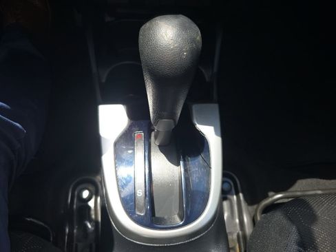 Used 2015 Honda Fit EX image 21