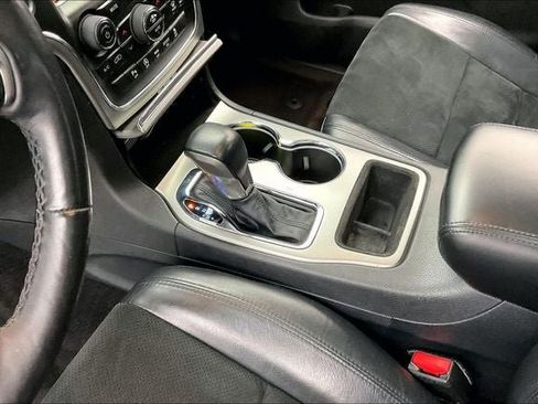 Used 2018 Jeep Grand Cherokee Altitude AWD/4WD image 16