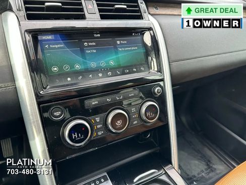 Used 2020 Land Rover Discovery HSE image 11