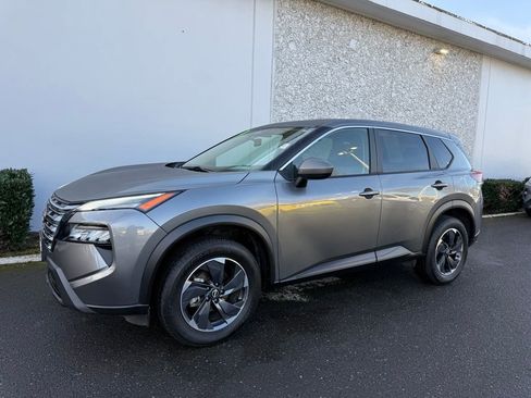 Certified 2024 Nissan Rogue SV image 2