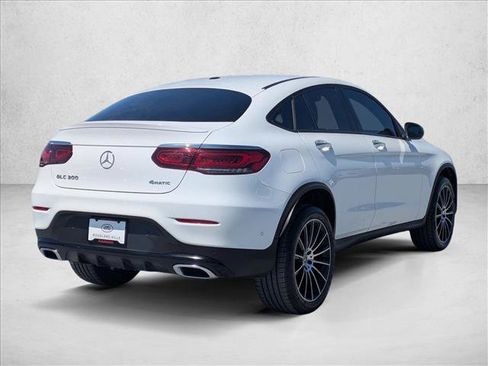 Used 2022 Mercedes-Benz GLC 300 4MATIC Coupe image 5
