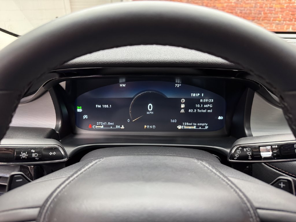 Used 2024 Lincoln Aviator AWD w/ Premium Package image 15