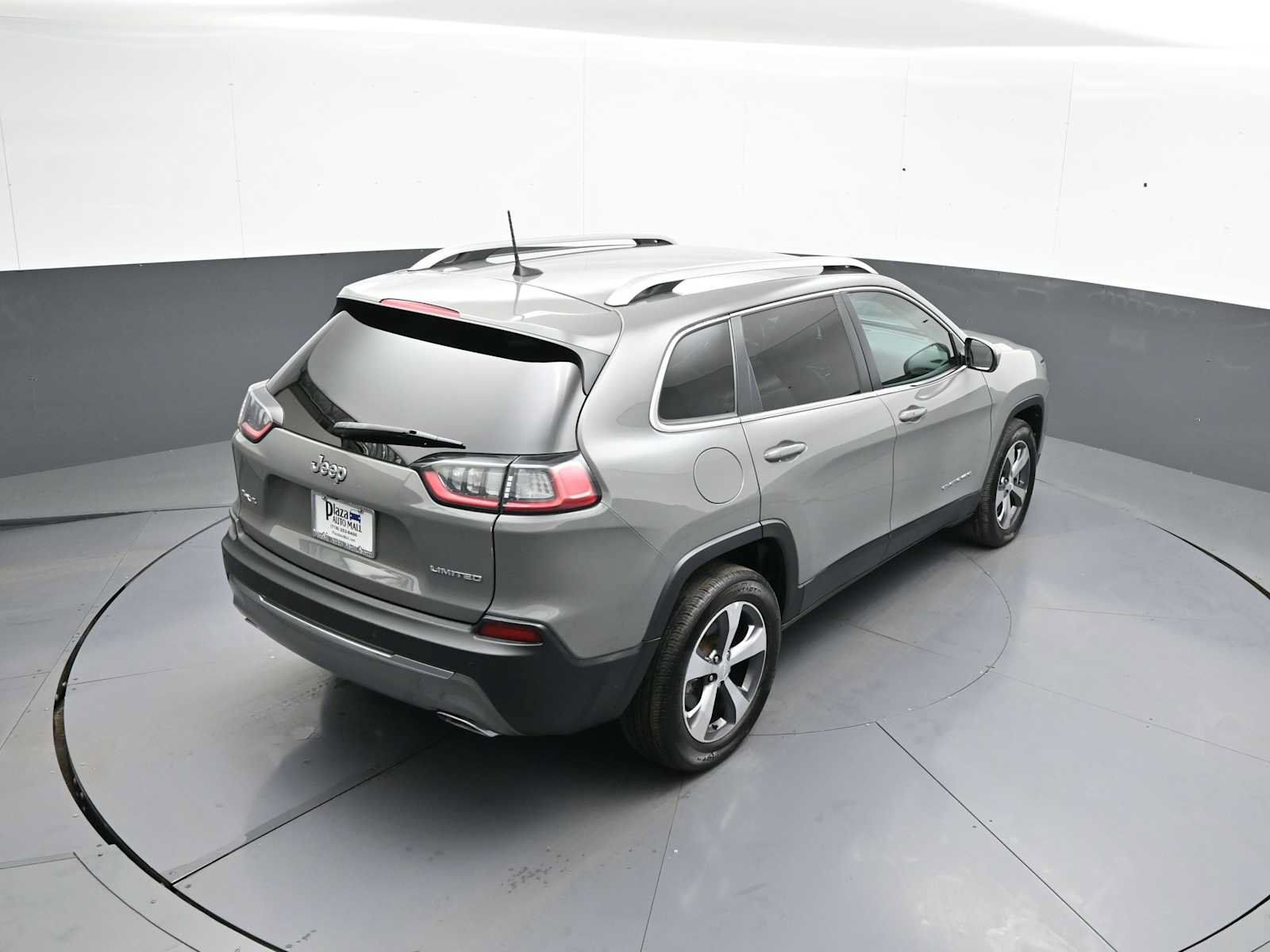 Used 2020 Jeep Cherokee Limited AWD/4WD image 38