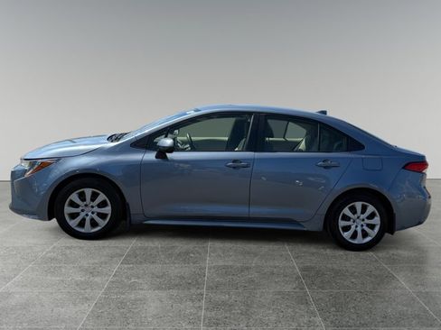 Certified 2020 Toyota Corolla LE FWD image 3