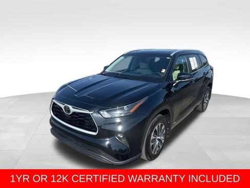 Used 2025 Toyota Highlander XLE AWD/4WD image 1