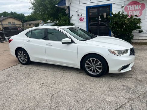 Used 2018 Acura TLX FWD image 2