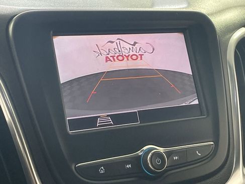 Used 2022 Chevrolet Equinox LT image 17