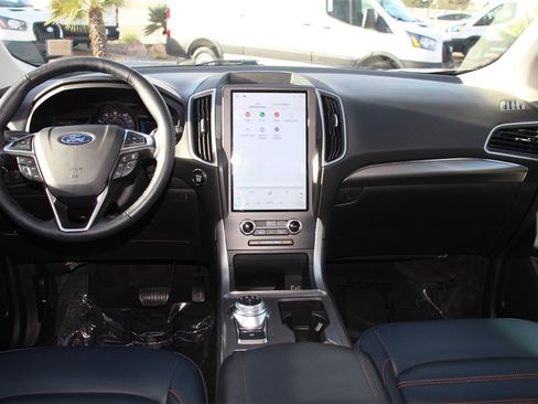 Certified 2024 Ford Edge SEL w/ Sport Appearance Package image 21