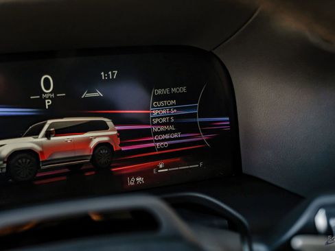 Used 2025 Lexus GX 550 w/ Accessory Package (2T) image 78