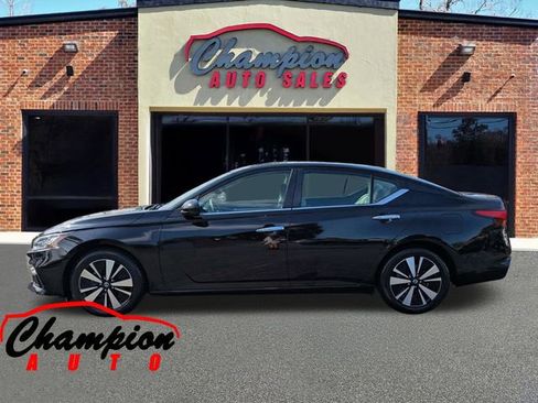 Used 2021 Nissan Altima 2.5 SV FWD image 10