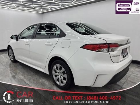 Used 2023 Toyota Corolla LE image 4
