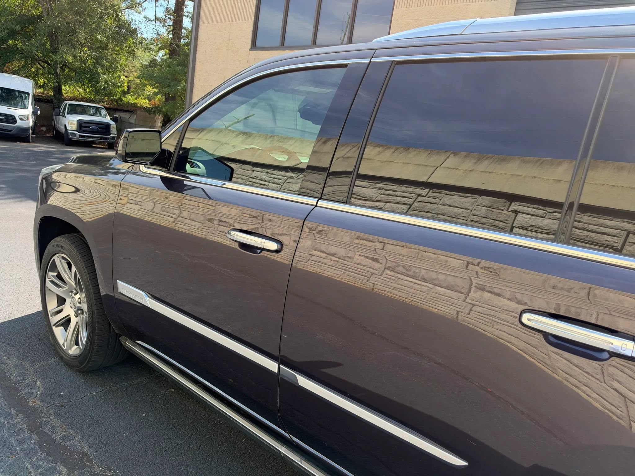 Used 2015 Cadillac Escalade Premium RWD image 40