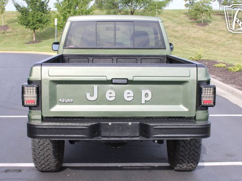 Used 1990 Jeep Comanche 2WD image 4