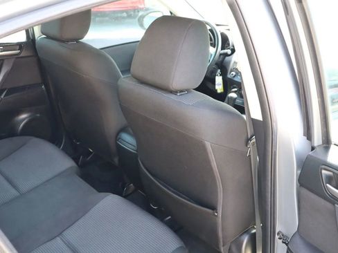 Used 2012 MAZDA MAZDA3 i Sport image 17