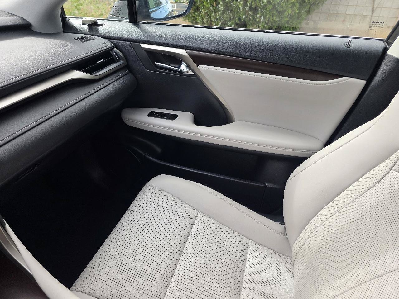 Used 2022 Lexus RX 450h AWD w/ Premium Package image 21