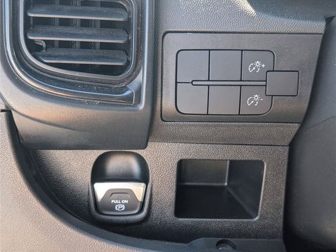 Used 2023 RAM ProMaster 2500 FWD image 18