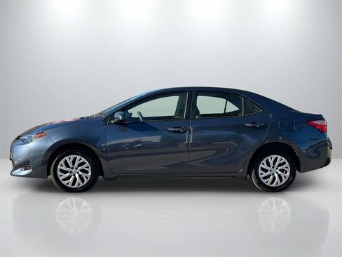 Used 2019 Toyota Corolla L image 8