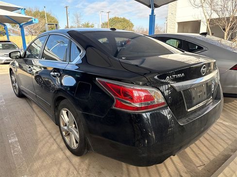 Used 2015 Nissan Altima 2.5 SL w/ Moonroof Package image 6