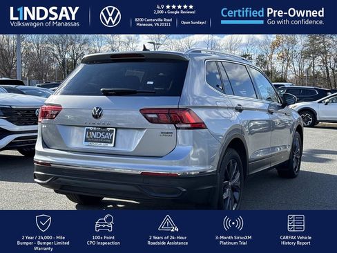 Certified 2022 Volkswagen Tiguan SE image 2