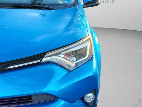 Used 2017 Toyota RAV4 Limited w/ All Weather Liner Package AWD/4WD image 9