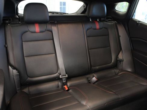 Used 2024 Chevrolet Trax RS w/ Sunroof Package FWD image 28