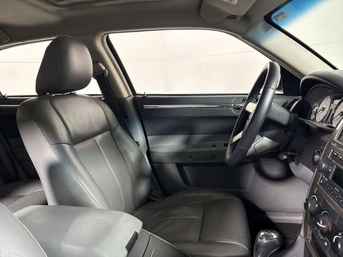 Used 2005 Chrysler 300 Touring w/ Sound Group image 11