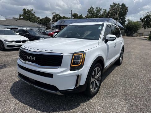 Used 2022 Kia Telluride EX w/ EX Premium Package AWD/4WD image 3