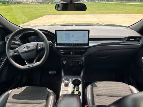 Used 2024 Ford Escape ST-Line w/ Tech Pack #1 AWD/4WD image 24