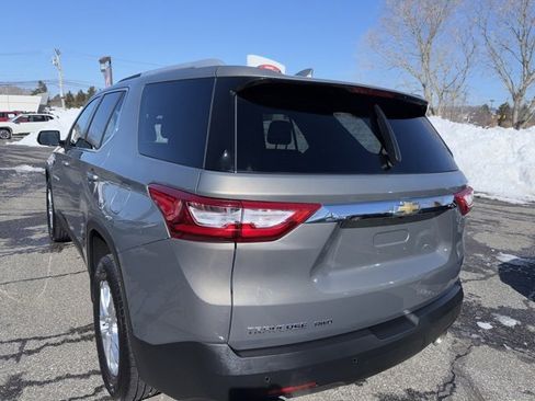 Used 2018 Chevrolet Traverse LT image 5
