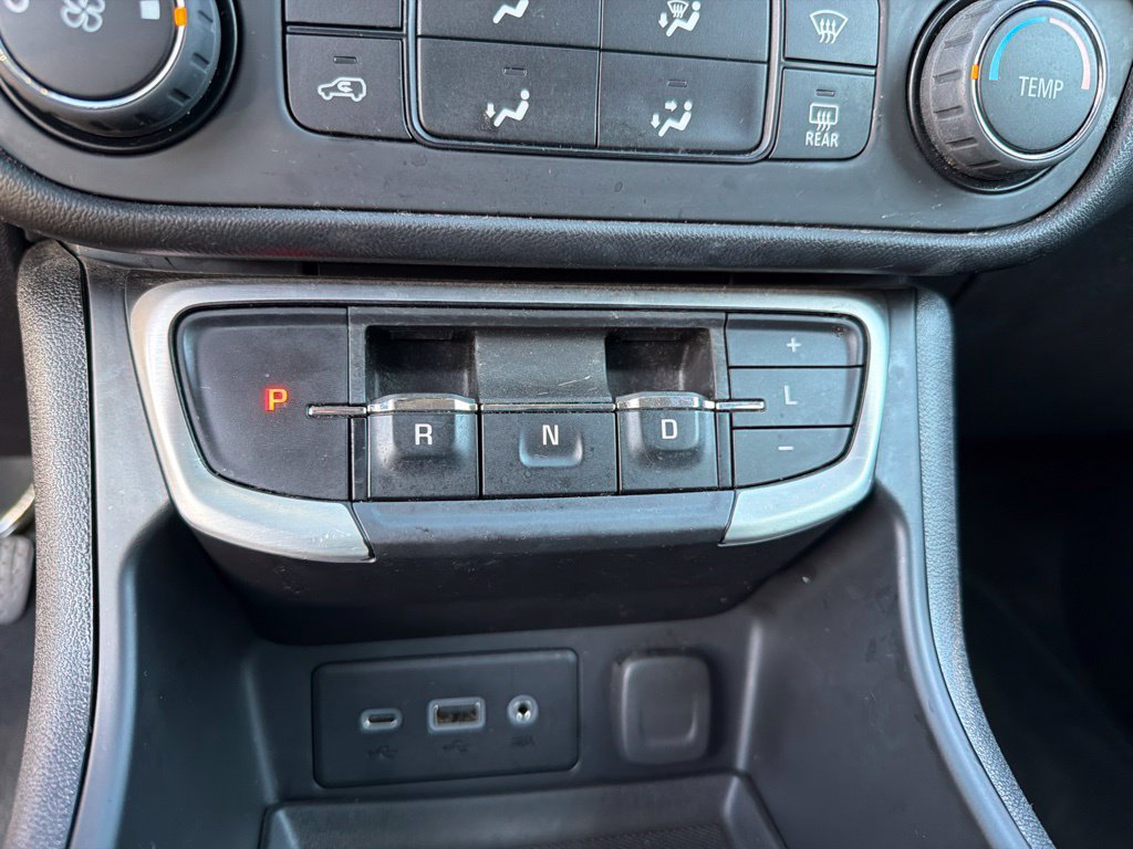 Used 2023 GMC Terrain SLE w/ Elevation Edition FWD image 14