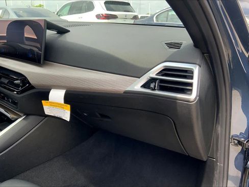 Used 2025 BMW 330i Sedan image 18