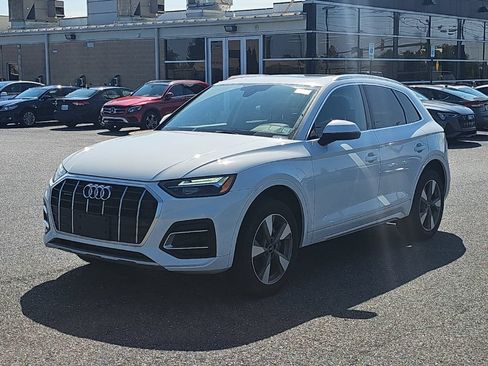 Used 2023 Audi Q5 2.0T Premium w/ Convenience Package AWD/4WD image 16
