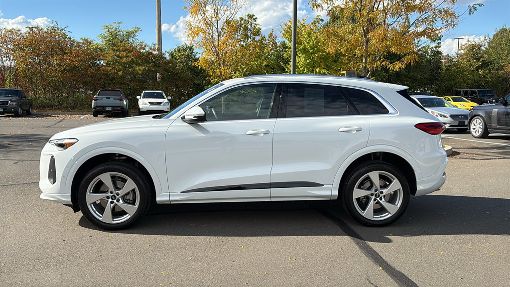 Used 2025 Audi Q5 Premium Plus AWD/4WD image 9