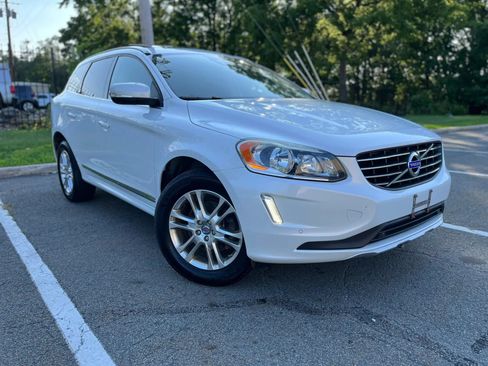 Used 2015 Volvo XC60 T5 AWD/4WD image 1