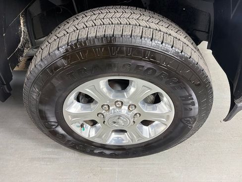 Used 2025 RAM 2500 Big Horn AWD/4WD image 11